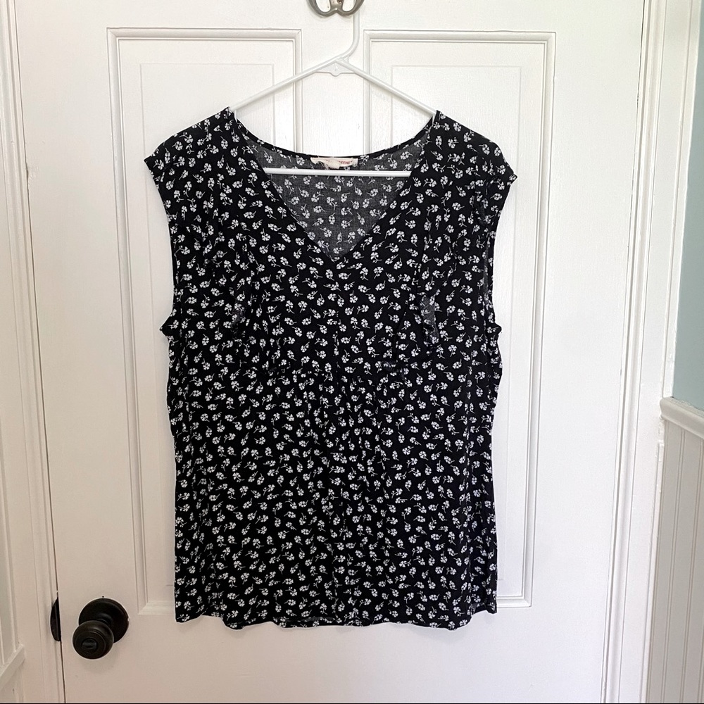 Floral Black Sleeveless Blouse | L
